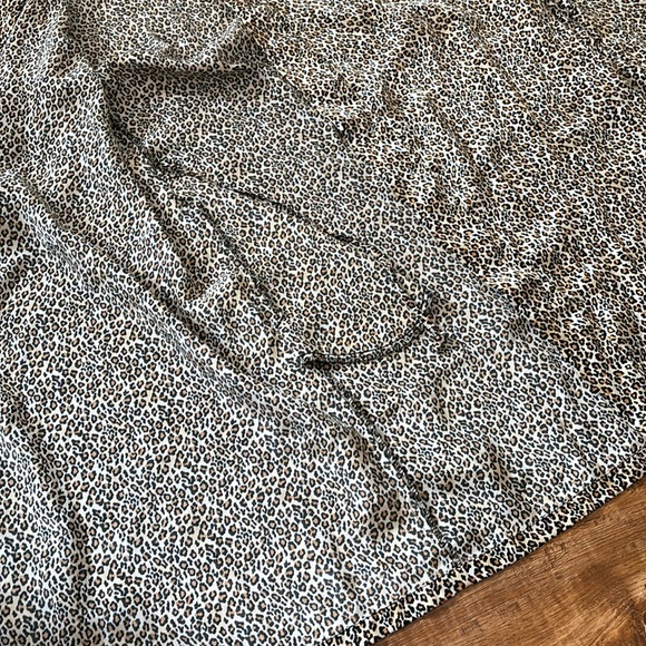 Vintage Leopard robe - Picture 6 of 6
